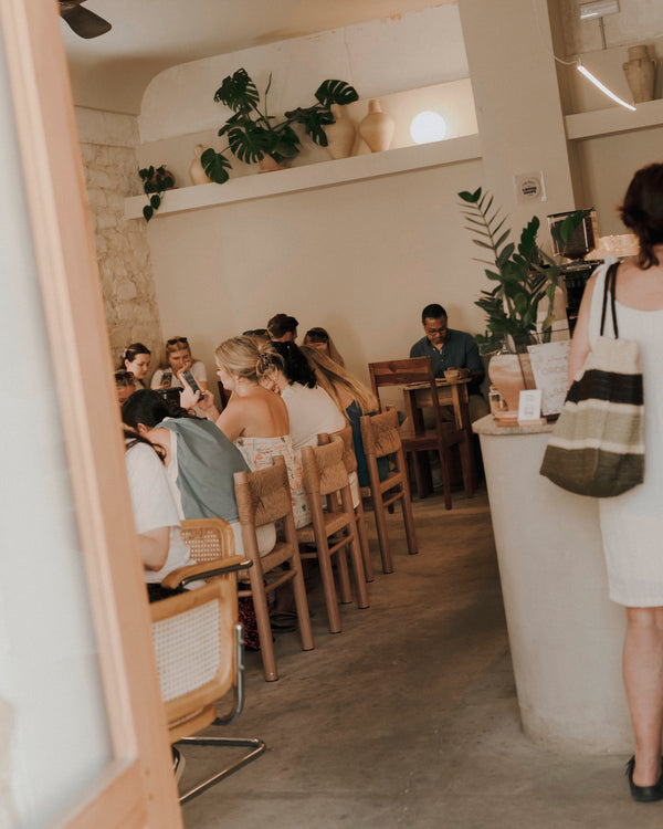Interior of Swallow Specialty Coffee in Alicante's old town